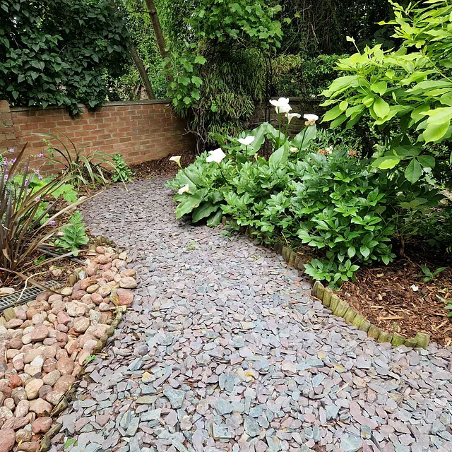 Garden borders and gravel pathway